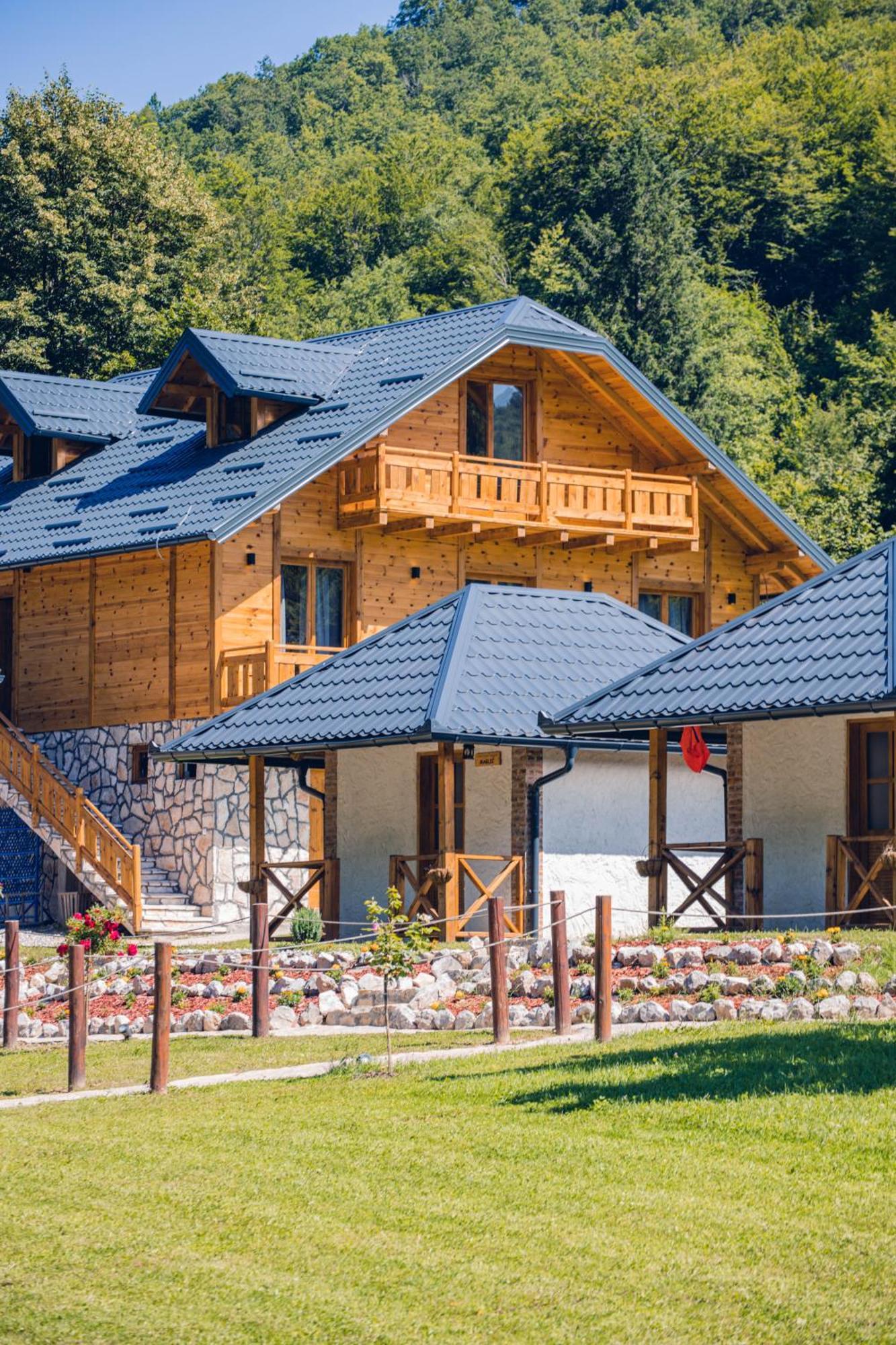 Outdoor Resort Tarasport Foca Extérieur photo